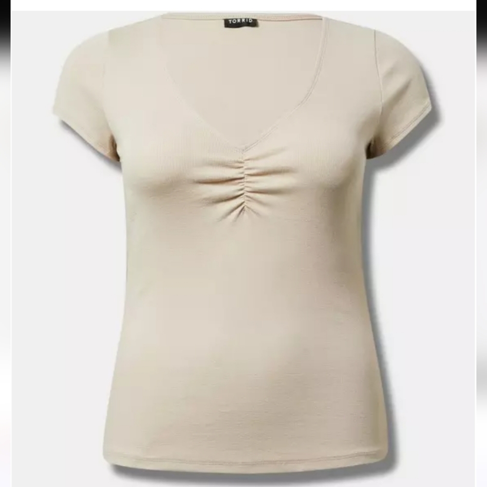 NWOT Torrid Beige Ruched V-Neck Ribbed Knit Short Sleeve Top